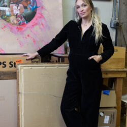 The artist in her studio – Vanessa Compton The artist in her studio – Vanessa Compton